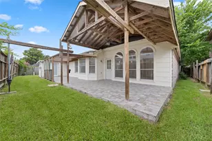 7915 Quail Meadow Dr, Houston, TX 77071 - Photo 32