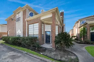 8888 Benning Dr, Houston, TX 77031 - Photo 4