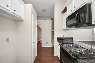 8888 Benning Dr, Houston, TX 77031 - Photo 14