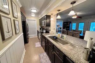 400 Echo Ln, Livingston, TX 77351 - Photo 4