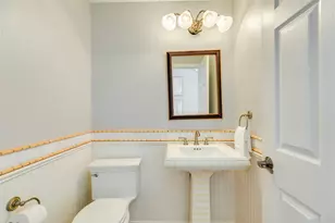 2724 11 Mile Rd, Galveston, TX 77554 - Photo 20