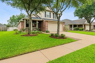 8735 Sunny Gallop Dr, Tomball, TX 77375 - Photo 2