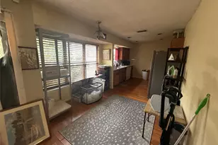 4801 Scarsdale Dr, Austin, TX 78744 - Photo 4