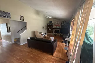 4801 Scarsdale Dr, Austin, TX 78744 - Photo 2