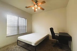 107 Forest Dr, College Station, TX 77840 - Photo 8