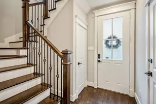 2404 Beall St, Houston, TX 77008 - Photo 8