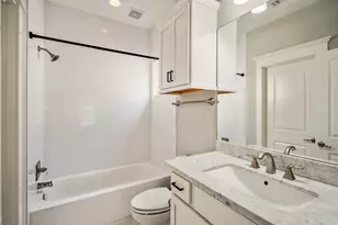 2404 Beall St, Houston, TX 77008 - Photo 38