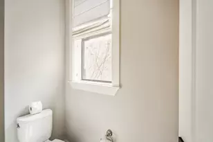 2404 Beall St, Houston, TX 77008 - Photo 16