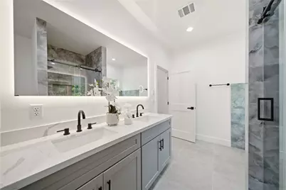 5024 Winnetka Street #D, Houston, TX 77021 - Photo 8