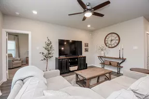 8435 Jetty Glen Dr, Cypress, TX 77433 - Photo 14