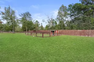 12675 Brandi Ln, Willis, TX 77378 - Photo 36