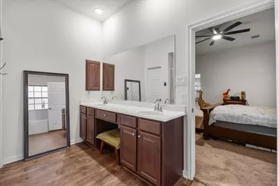 2111 Gilbert Road, Dickinson, TX 77539 - Photo 20