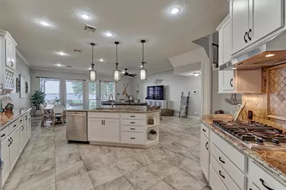 157 Capetown, Conroe, TX 77356 - Photo 10