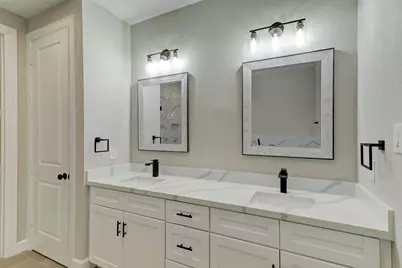 9402 Rain Mood Lane, Houston, TX 77080 - Photo 20