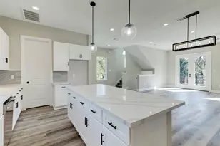 9402 Rain Mood Ln, Houston, TX 77080 - Photo 8