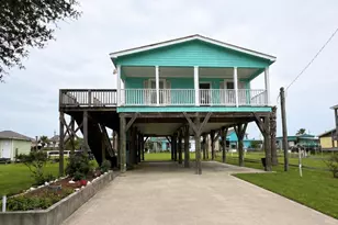 906 Moms Rd, Port Bolivar, TX 77650 - Photo 4