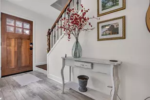 1223 Saxony Ln, Houston, TX 77058 - Photo 2