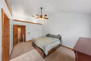 929 N Rivershire Dr, Conroe, TX 77304 - Photo 26