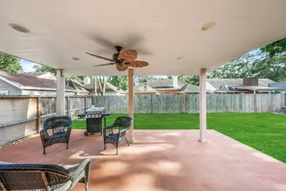929 N Rivershire Drive, Conroe, TX 77304 - Photo 32