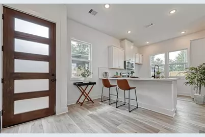 8405 Schneider Street #B, Houston, TX 77093 - Photo 2