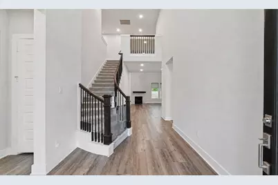9726 Dani Lake Drive, Tomball, TX 77375 - Photo 2