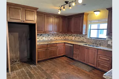 918 Fairway Drive, Navasota, TX 77868 - Photo 6