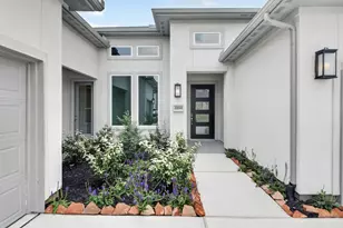2204 Lila Sky Ln, Friendswood, TX 77546 - Photo 2