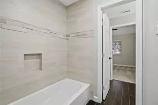 2008 Charter Pointe Ct, League City, TX 77573 - Photo 32