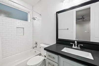 916 Yale Street #D, Houston, TX 77008 - Photo 16