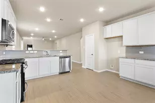 7447 French Quarter Ct, Fulshear, TX 77441 - Photo 6