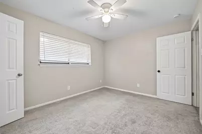 8430 Gallahad Street, Houston, TX 77078 - Photo 32
