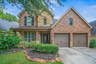 209 Forest Heights Ln, Montgomery, TX 77316 - Photo 1