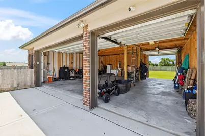 15022 Arenosa Avenue, Mont Belvieu, TX 77523 - Photo 30