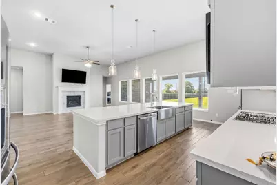 15022 Arenosa Avenue, Mont Belvieu, TX 77523 - Photo 12