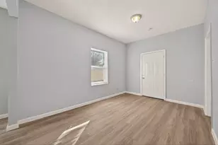 8211 Parnell St, Houston, TX 77051 - Photo 18