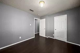 10 S Willow Point Cir, The Woodlands, TX 77382 - Photo 16