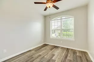 4946 Hitchings Ct, Rosharon, TX 77583 - Photo 8