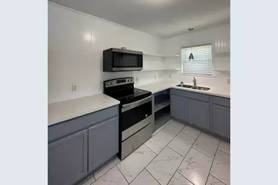 2303 Blodgett Street, Houston, TX 77004 - Photo 4
