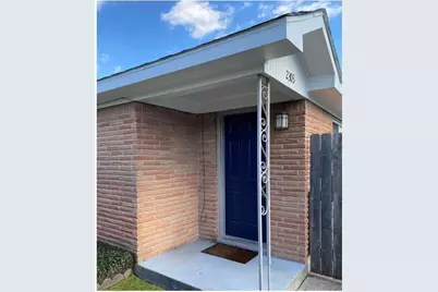 2303 Blodgett Street, Houston, TX 77004 - Photo 2