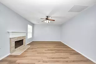 9002 Sundown Dr, Pearland, TX 77584 - Photo 18