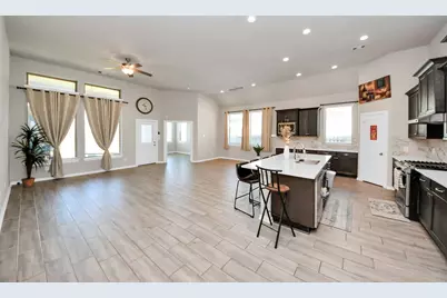 13021 Ocean Breeze Ln Lane, La Marque, TX 77568 - Photo 16