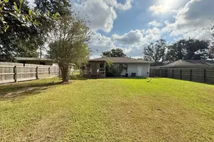 865 Turner Dr, Bridge City, TX 77611 - Photo 10