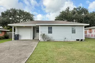 865 Turner Dr, Bridge City, TX 77611 - Photo 1