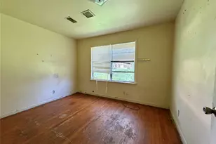 1818 W 11th St, Freeport, TX 77541 - Photo 10
