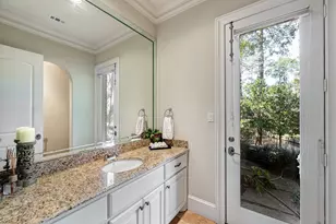 15 Sandalwood Dr, Houston, TX 77024 - Photo 20