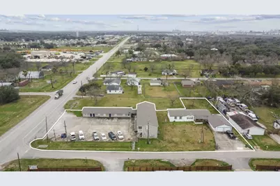 3527 Fm 523 Road, Oyster Creek, TX 77541 - Photo 2