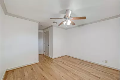 5611 Briarbend Drive, Houston, TX 77096 - Photo 32