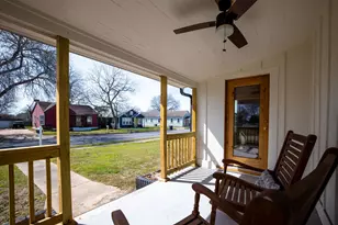 215 Paulus St, Schulenburg, TX 78956 - Photo 2