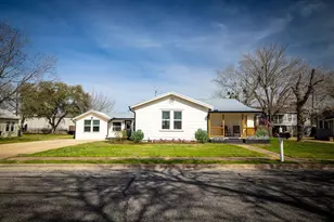215 Paulus St, Schulenburg, TX 78956 - Photo 40