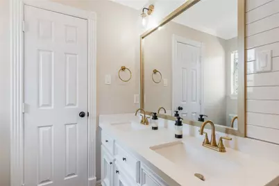 6211 Kingscrest Lane, Spring, TX 77389 - Photo 32